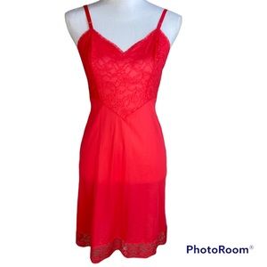Vintage Red Vanity Fair Slip Small 32 Sexy Gown Nylon Lace Lingerie Romantic